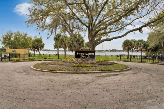 2418 SWEETWATER COUNTRY CLUB PLACE DRIVE, Apopka, FL 32712