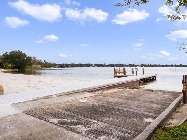 2418 SWEETWATER COUNTRY CLUB PLACE DRIVE, Apopka, FL 32712