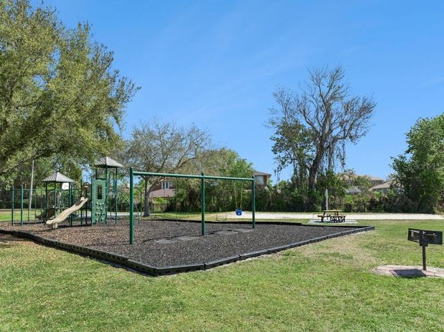2418 SWEETWATER COUNTRY CLUB PLACE DRIVE, Apopka, FL 32712
