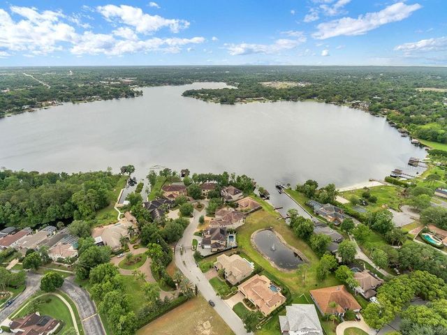 2418 SWEETWATER COUNTRY CLUB PLACE DRIVE, Apopka, FL 32712