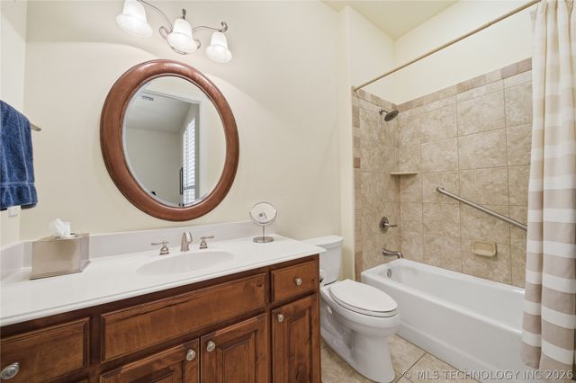 35 Woodcreek, Pryor, OK 74361