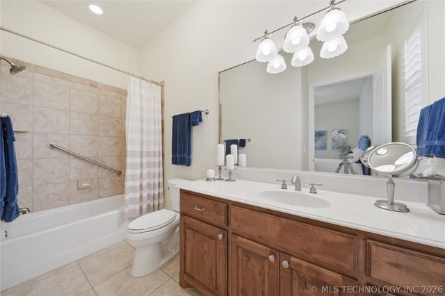 35 Woodcreek, Pryor, OK 74361