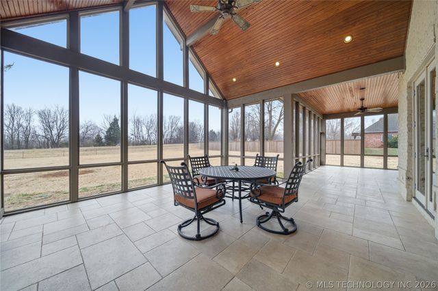 35 Woodcreek, Pryor, OK 74361