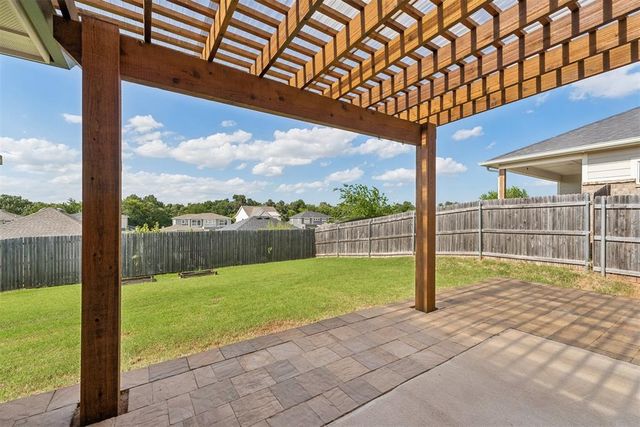 613 NW 182nd Street, Edmond, OK 73012