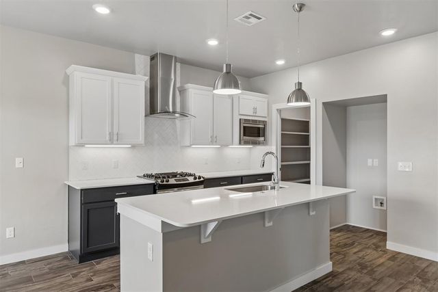 613 NW 182nd Street, Edmond, OK 73012