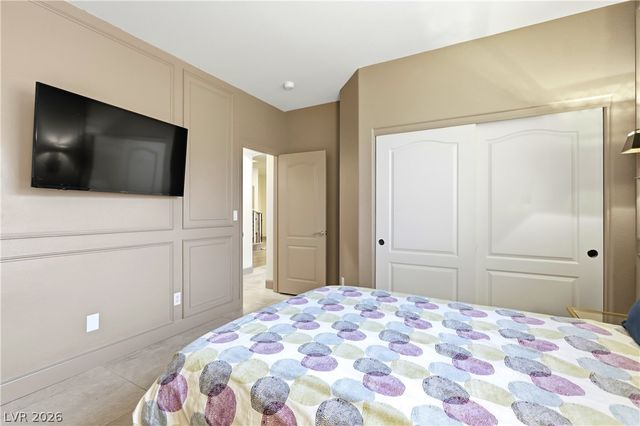 9404 Forest Edge Avenue, Las Vegas, NV 89149