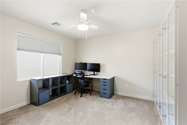 9404 Forest Edge Avenue, Las Vegas, NV 89149