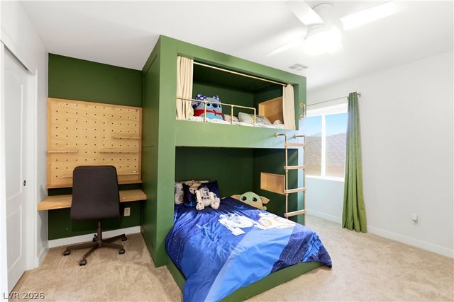 9404 Forest Edge Avenue, Las Vegas, NV 89149