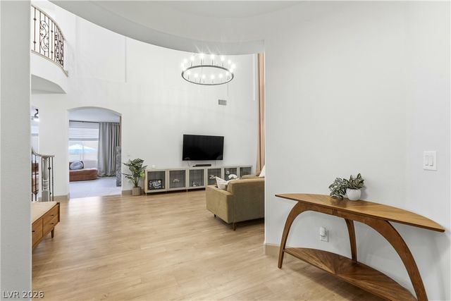 9404 Forest Edge Avenue, Las Vegas, NV 89149