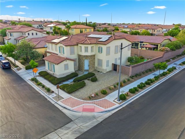 9404 Forest Edge Avenue, Las Vegas, NV 89149