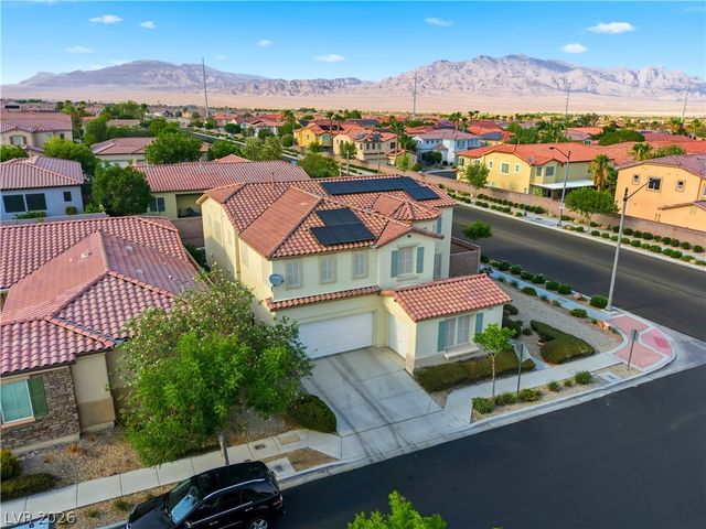 9404 Forest Edge Avenue, Las Vegas, NV 89149