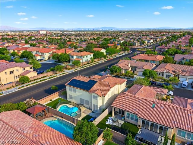 9404 Forest Edge Avenue, Las Vegas, NV 89149