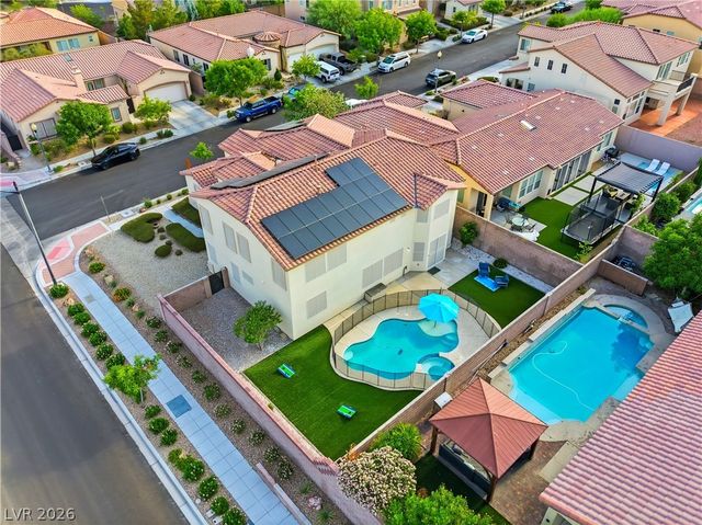 9404 Forest Edge Avenue, Las Vegas, NV 89149