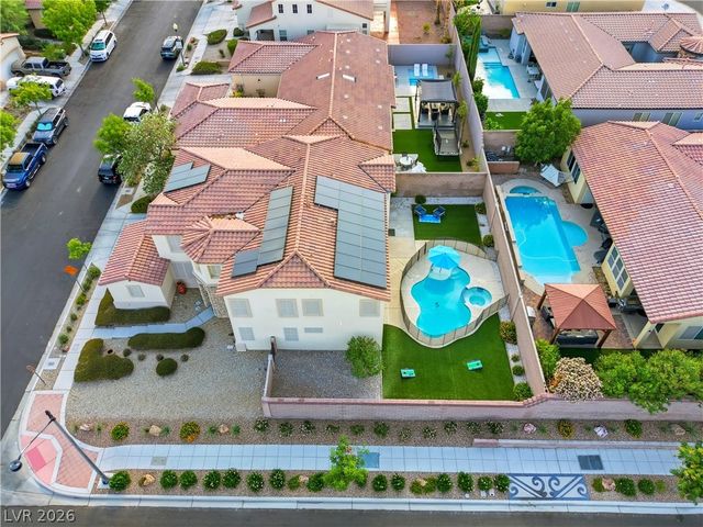 9404 Forest Edge Avenue, Las Vegas, NV 89149