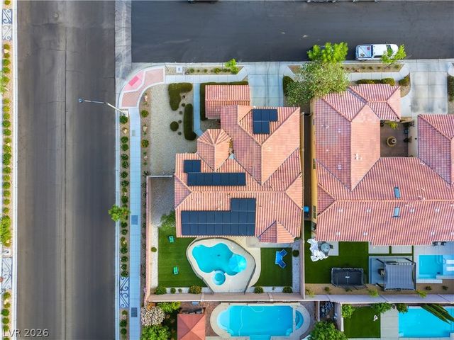 9404 Forest Edge Avenue, Las Vegas, NV 89149