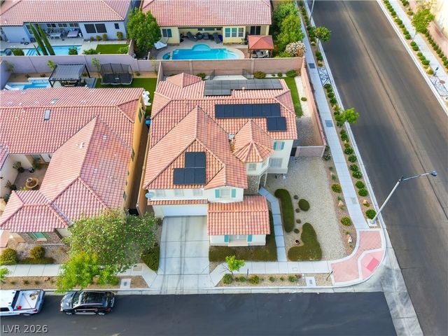 9404 Forest Edge Avenue, Las Vegas, NV 89149