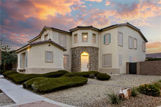 9404 Forest Edge Avenue, Las Vegas, NV 89149