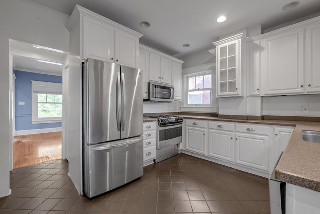 703 Bullock Place, Lexington, KY 40508