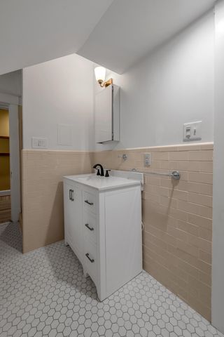 703 Bullock Place, Lexington, KY 40508