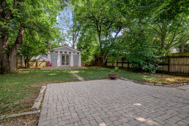 703 Bullock Place, Lexington, KY 40508