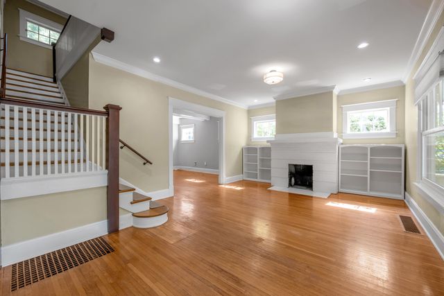 703 Bullock Place, Lexington, KY 40508