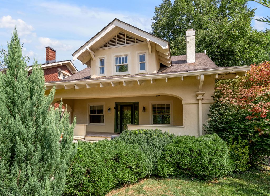 703 Bullock Place, Lexington, KY 40508