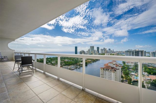 20191 E Country Club Dr TS8, Aventura, FL 33180