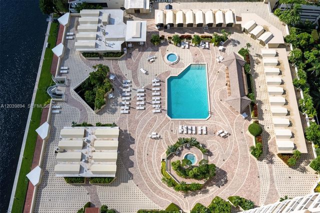20191 E Country Club Dr TS8, Aventura, FL 33180