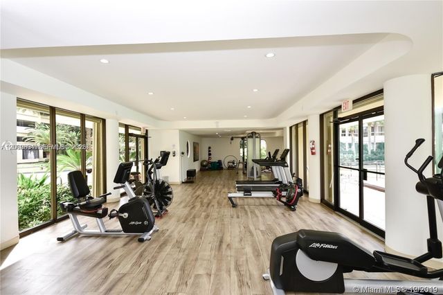 20191 E Country Club Dr TS8, Aventura, FL 33180