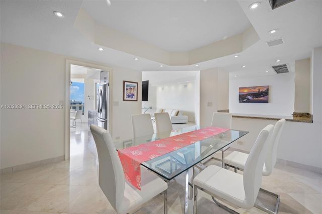 20191 E Country Club Dr TS8, Aventura, FL 33180