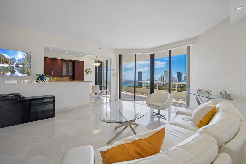 20191 E Country Club Dr TS8, Aventura, FL 33180