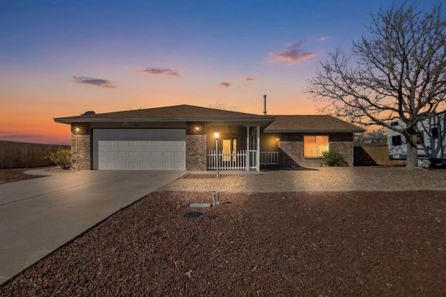 4640 Aqua Marine Drive NE, Rio Rancho, NM 87124