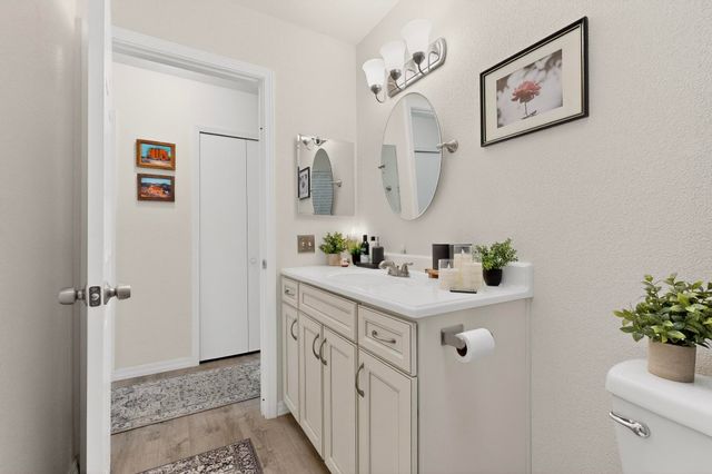 4640 Aqua Marine Drive NE, Rio Rancho, NM 87124