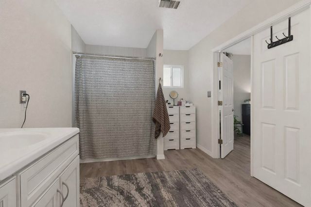 4640 Aqua Marine Drive NE, Rio Rancho, NM 87124