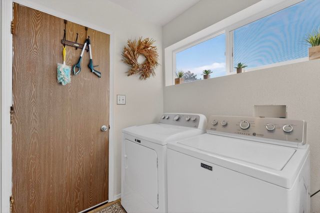 4640 Aqua Marine Drive NE, Rio Rancho, NM 87124