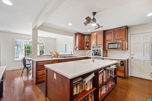 2280 GARTH RD, Charlottesville, VA 22901