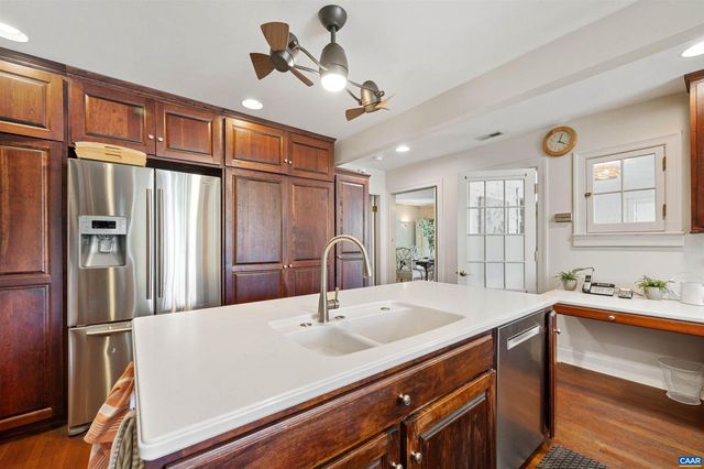 2280 GARTH RD, Charlottesville, VA 22901