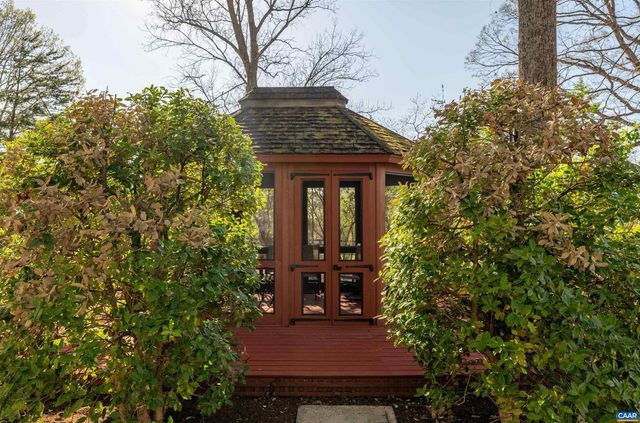 2280 GARTH RD, Charlottesville, VA 22901