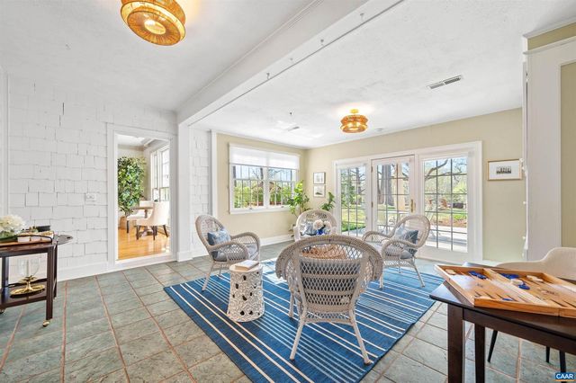 2280 GARTH RD, Charlottesville, VA 22901