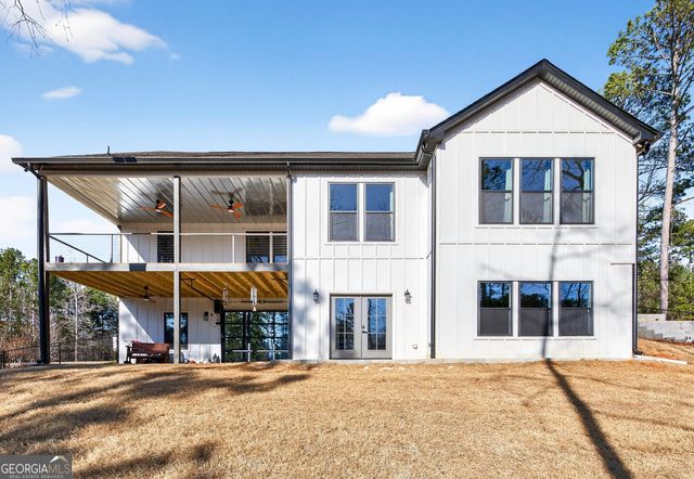 211 Lake Chase Dr N, Griffin, GA 30224