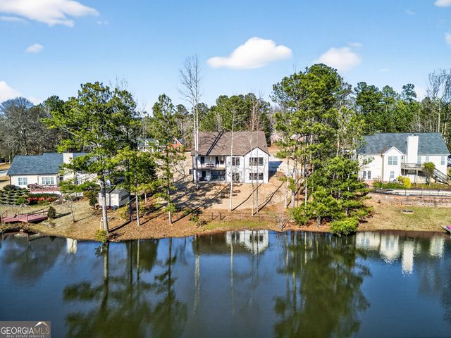 211 Lake Chase Dr N, Griffin, GA 30224
