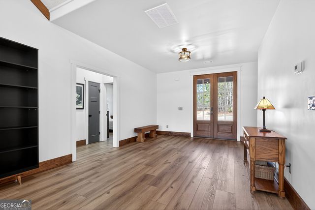 211 Lake Chase Dr N, Griffin, GA 30224