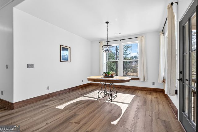 211 Lake Chase Dr N, Griffin, GA 30224