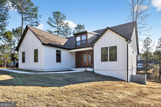 211 Lake Chase Dr N, Griffin, GA 30224