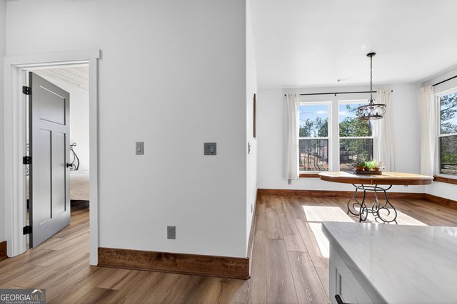 211 Lake Chase Dr N, Griffin, GA 30224