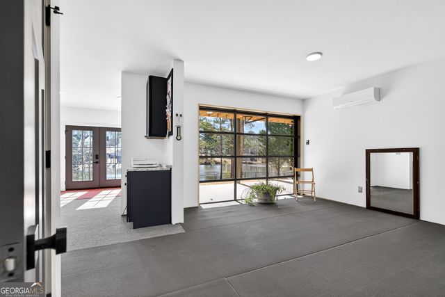 211 Lake Chase Dr N, Griffin, GA 30224