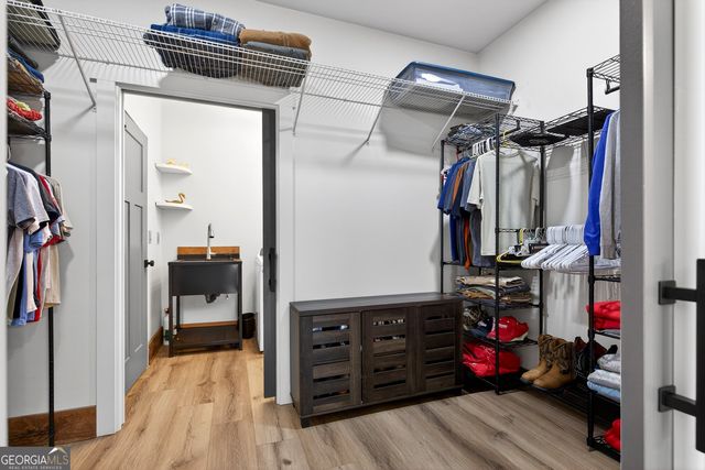 211 Lake Chase Dr N, Griffin, GA 30224