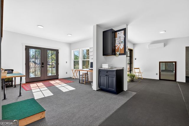 211 Lake Chase Dr N, Griffin, GA 30224