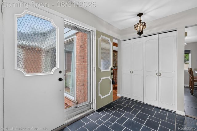 12867 Via Catherina Drive, Grand Blanc, MI 48439