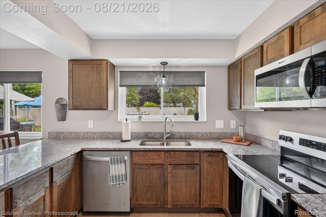 12867 Via Catherina Drive, Grand Blanc, MI 48439
